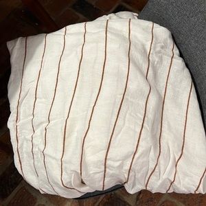 Parachute king fitted sheet and 2 king shams